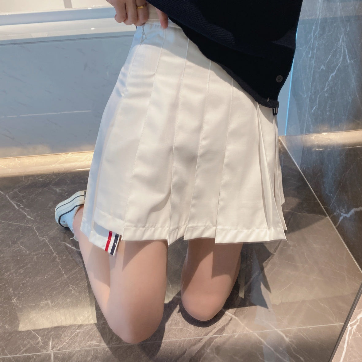 Unisex Gray and White Stripes(副本) THOM TREND
