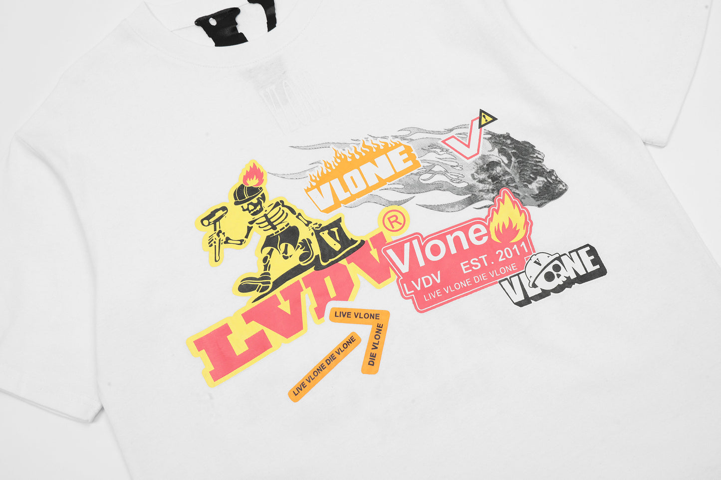 cartoon embroidered T-shirt