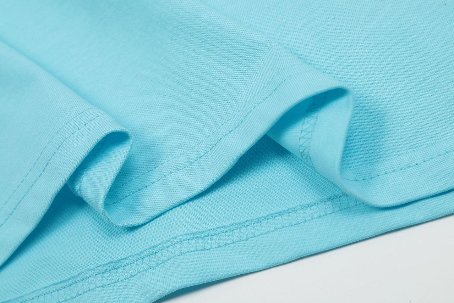 Letter V embroidered T-shirt