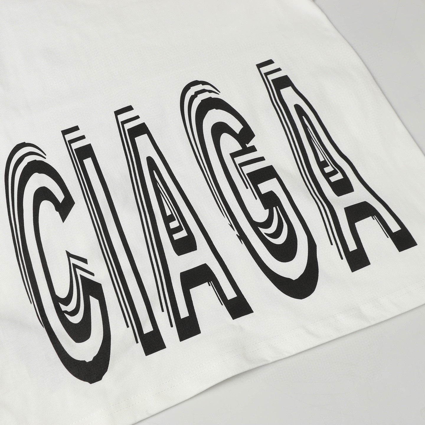 Big letter T-shirt THOM TREND