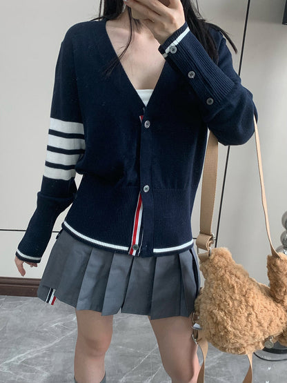 2025SS  Back goose V-neck cardigan THOM TREND